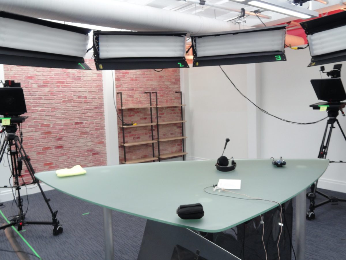 tv-and-film-set-construction-stonedog-studios